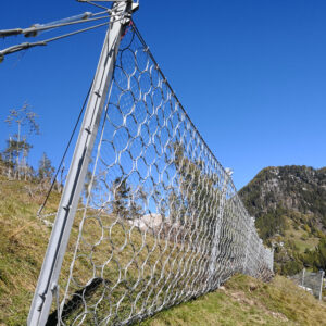 flexible rockfall barrier